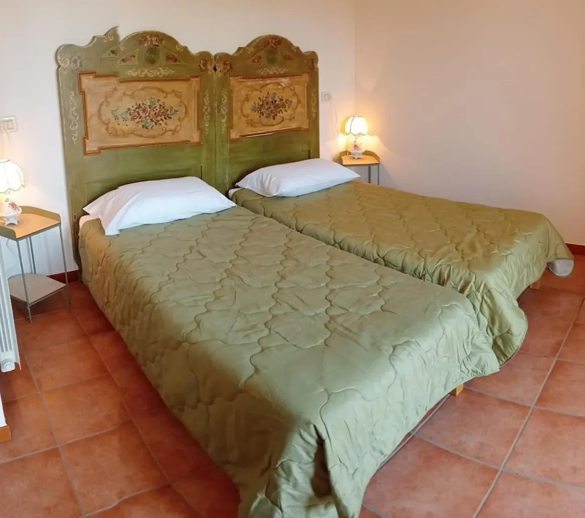 My Country House Salo 0*,